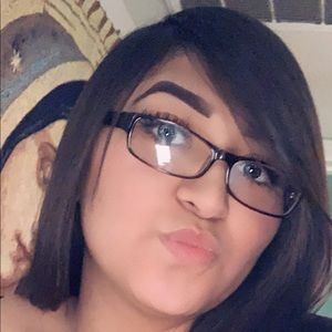 Meet your Posher, Juana